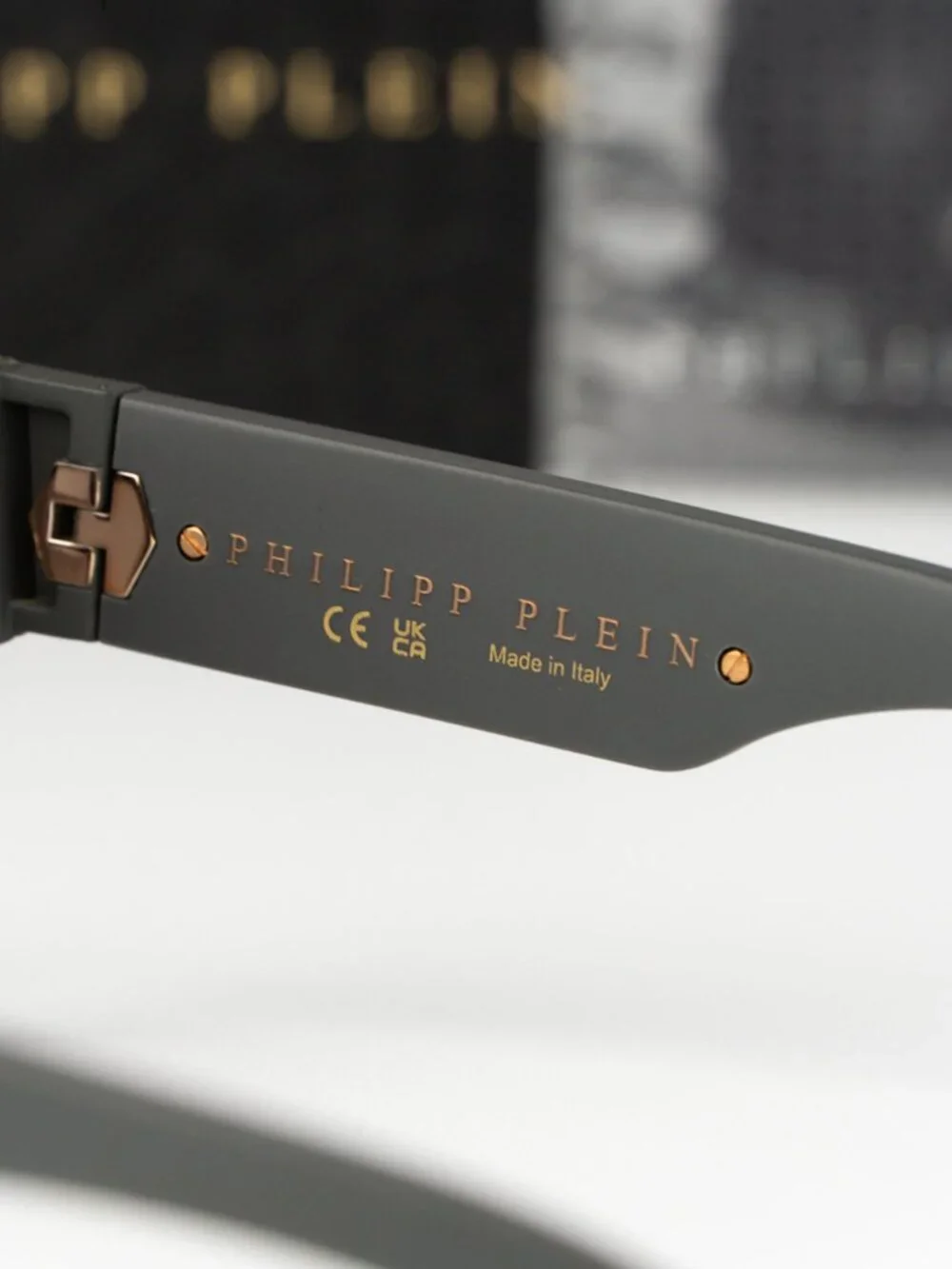 Philipp Plein Men Sunglasses Grey Gradient Square SPP095M 0L46 NEW AUTHENTIC